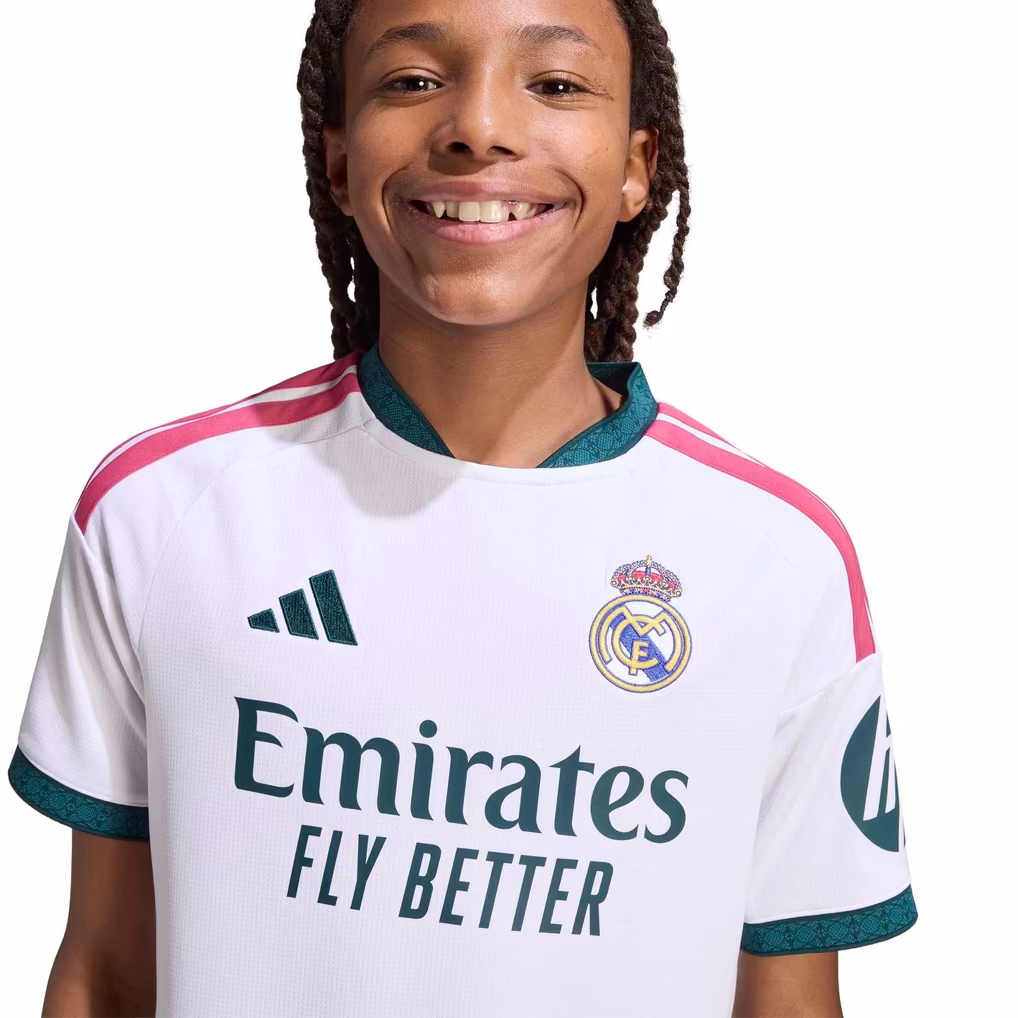 PACK JUNIOR REAL MADRID DOMICILE 2026-2027 PACK JUNIOR REAL MADRID DOMICILE 2026-2027